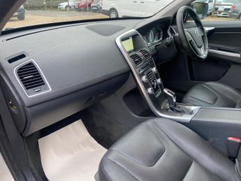 Volvo XC60 2.4 D5 SE Lux Nav Auto AWD Euro 6 (s/s) 5dr