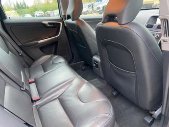Volvo XC60 2.4 D5 SE Lux Nav Auto AWD Euro 6 (s/s) 5dr