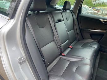 Volvo XC60 2.4 D5 SE Lux Nav Auto AWD Euro 6 (s/s) 5dr