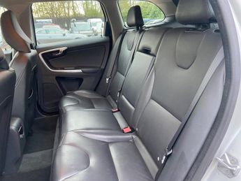 Volvo XC60 2.4 D5 SE Lux Nav Auto AWD Euro 6 (s/s) 5dr