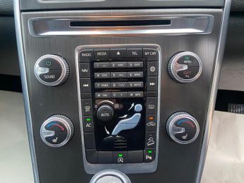 Volvo XC60 2.4 D5 SE Lux Nav Auto AWD Euro 6 (s/s) 5dr