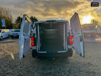 Vauxhall Vivaro AUTO LWB L2H1 Low Roof 3100 Air Con Sensors Tow Bar EURO 6