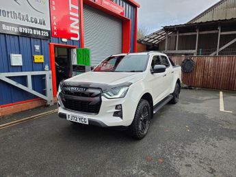 Isuzu Rodeo V-CROSS DCB AUTO