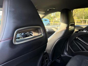 Mercedes-Benz GLA 2.1 GLA200d AMG Line 7G-DCT Euro 6 (s/s) 5dr