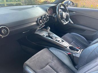 Audi TT 2.0 TFSI Sport S Tronic quattro Euro 6 (s/s) 3dr
