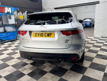 Jaguar F-Pace 2.0 D240 R-Sport Auto AWD Euro 6 (s/s) 5dr
