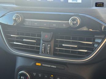 Ford Kuga Vignale SUV 5dr Auto Petrol Plug-in Hybrid CVT 2.5 Duratec 14.4k