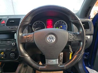 Volkswagen Golf R32 DSG