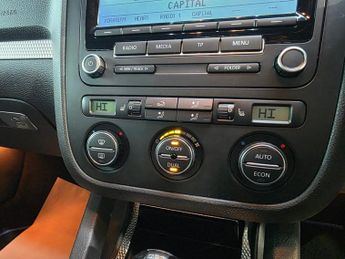 Volkswagen Golf R32 DSG