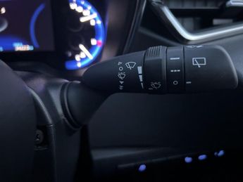 Toyota Corolla 1.8 VVT-h Icon Tech Touring Sports CVT Euro 6 (s/s) 5dr