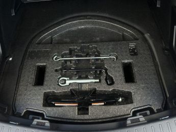 Toyota Corolla 1.8 VVT-h Icon Tech Touring Sports CVT Euro 6 (s/s) 5dr