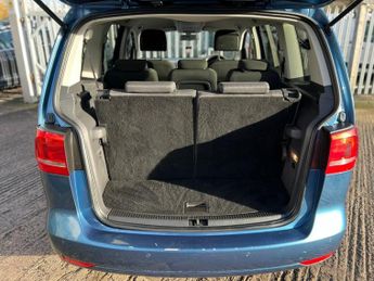 Volkswagen Touran 1.6 TDI BlueMotion Tech SE DSG Euro 5 (s/s) 5dr