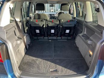 Volkswagen Touran 1.6 TDI BlueMotion Tech SE DSG Euro 5 (s/s) 5dr