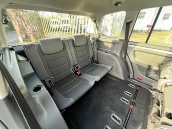 Volkswagen Touran 1.6 TDI BlueMotion Tech SE DSG Euro 5 (s/s) 5dr