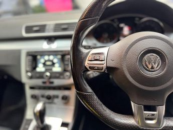 Volkswagen CC 2.0 TDI BlueMotion Tech R-Line DSG Euro 5 (s/s) 4dr