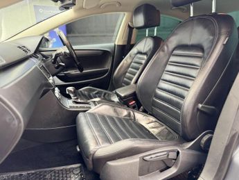 Volkswagen CC 2.0 TDI BlueMotion Tech R-Line DSG Euro 5 (s/s) 4dr