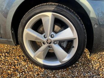 Skoda Octavia 2.0 TDI Elegance DSG Euro 5 (s/s) 5dr