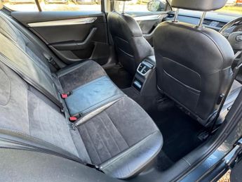 Skoda Octavia 2.0 TDI Elegance DSG Euro 5 (s/s) 5dr
