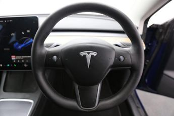Tesla Model 3 Standard Range Plus Auto RWD 4dr