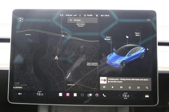 Tesla Model 3 Standard Range Plus Auto RWD 4dr
