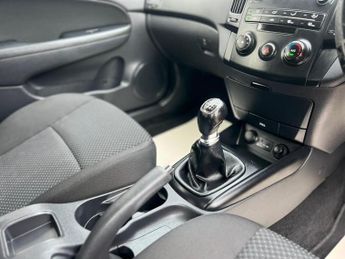 Hyundai i30 1.6 CRDi Comfort Euro 4 5dr
