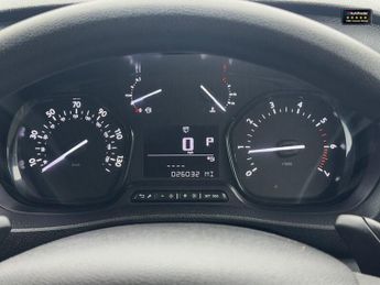 Vauxhall Vivaro AUTO LWB L2H1 Low Roof Prime 3100 Nav EURO 6