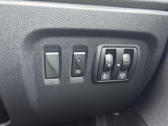 Renault Captur 0.9 TCe ENERGY Iconic Euro 6 (s/s) 5dr