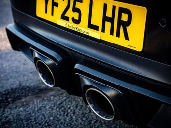 Porsche 911 3.6 T-Hybrid 992 4 GTS Targa 2dr Petrol Hybrid PDK 4WD 541 ps Eu