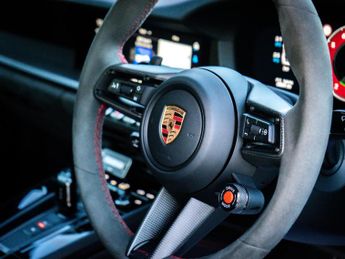 Porsche 911 3.6 T-Hybrid 992 4 GTS Targa 2dr Petrol Hybrid PDK 4WD 541 ps Eu