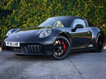 Porsche 911 3.6 T-Hybrid 992 4 GTS Targa 2dr Petrol Hybrid PDK 4WD 541 ps Eu