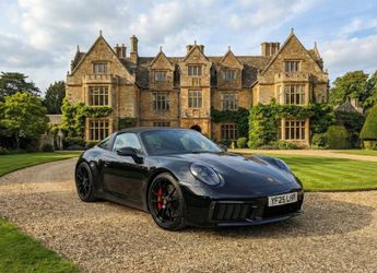 Porsche 911 3.6 T-Hybrid 992 4 GTS Targa 2dr Petrol Hybrid PDK 4WD 541 ps Eu