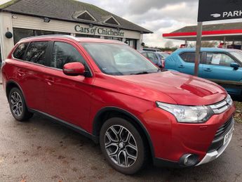 Mitsubishi Outlander DI-D GX 4 automatic 75,000m NAV, Panroof, reverse camera, heated