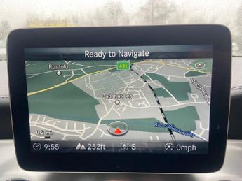 Mercedes-Benz GLA 2.1 GLA200d AMG Line (Premium Plus) 7G-DCT 4MATIC Euro 6 (s/s) 5