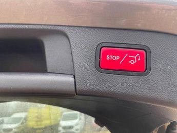 Mercedes-Benz GLA 2.1 GLA200d AMG Line (Premium Plus) 7G-DCT 4MATIC Euro 6 (s/s) 5