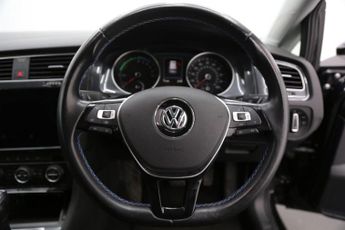 Volkswagen Golf 35.8kWh e-Golf Auto 5dr