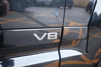 Land Rover Defender 110 P525 V8 Urban Edition