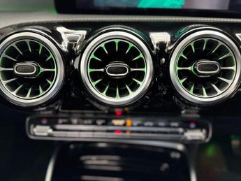 Mercedes-Benz CLA Class 2.0 CLA35 AMG (Premium Plus) Coupe 7G-DCT 4MATIC Euro 6 (s/s) 4d