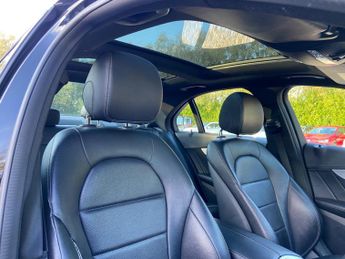 Mercedes-Benz C Class 2.1 C220d AMG Line (Premium Plus) 7G-Tronic+ Euro 6 (s/s) 4dr