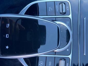 Mercedes-Benz C Class 2.1 C220d AMG Line (Premium Plus) 7G-Tronic+ Euro 6 (s/s) 4dr