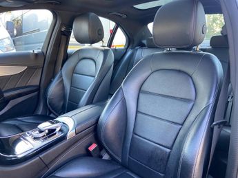 Mercedes-Benz C Class 2.1 C220d AMG Line (Premium Plus) 7G-Tronic+ Euro 6 (s/s) 4dr
