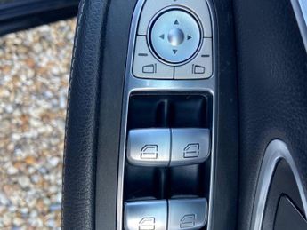 Mercedes-Benz C Class 2.1 C220d AMG Line (Premium Plus) 7G-Tronic+ Euro 6 (s/s) 4dr