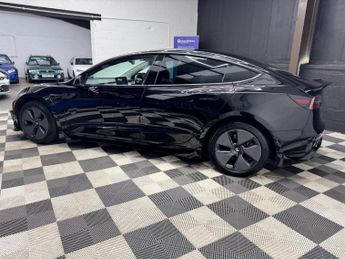 Tesla Model 3 (Dual Motor) Long Range Auto 4WDE 4dr