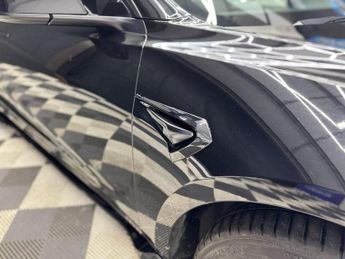 Tesla Model 3 (Dual Motor) Long Range Auto 4WDE 4dr