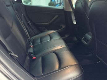 Tesla Model 3 Standard Range Plus Auto RWD 4dr