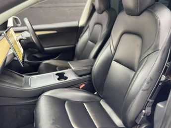 Tesla Model 3 Standard Range Plus Auto RWD 4dr