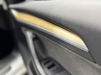 Tesla Model 3 Standard Range Plus Auto RWD 4dr