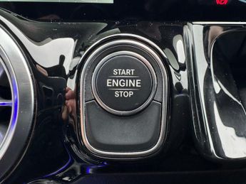 Mercedes-Benz GLA Class GLA 250e Exclusive Edition Premium Petrol Hybrid Auto PARKTRONIC