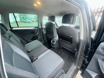 Volkswagen Tiguan 2.0 TDI BlueMotion Tech SE Navigation DSG 4Motion Euro 6 (s/s) 5