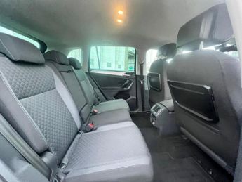Volkswagen Tiguan 2.0 TDI BlueMotion Tech SE Navigation DSG 4Motion Euro 6 (s/s) 5