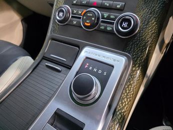 Land Rover Range Rover Sport SDV6 AUTOBIOGRAPHY SPORT